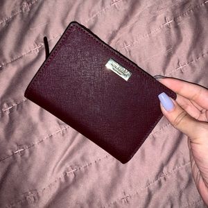 Kate Spade Small Wallet (plum)